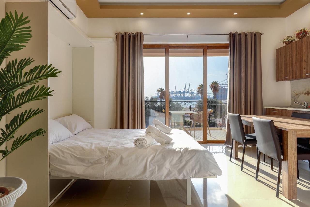 Gem Beachfront Apt With Amazing Bay And Sea Views Birżebbuġa エクステリア 写真