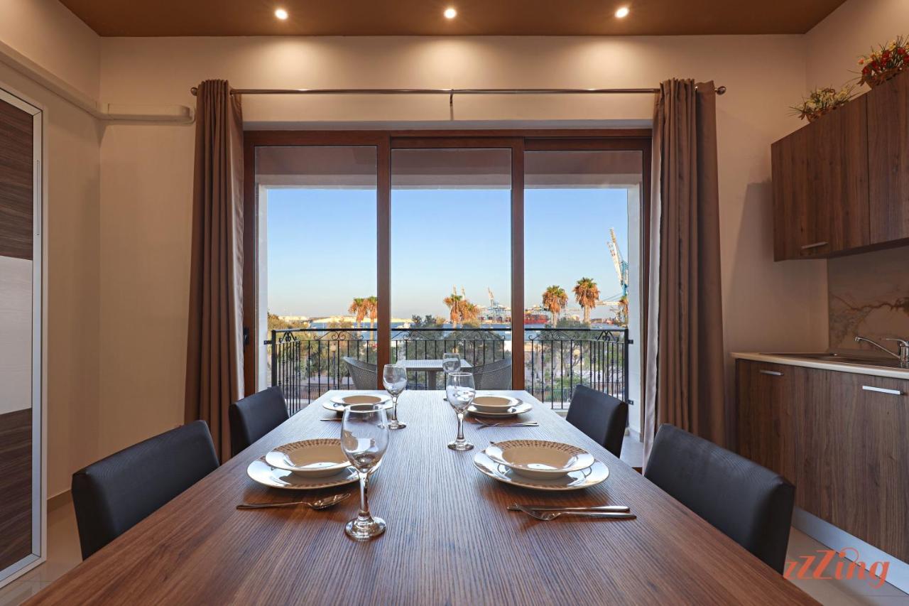 Gem Beachfront Apt With Amazing Bay And Sea Views Birżebbuġa エクステリア 写真