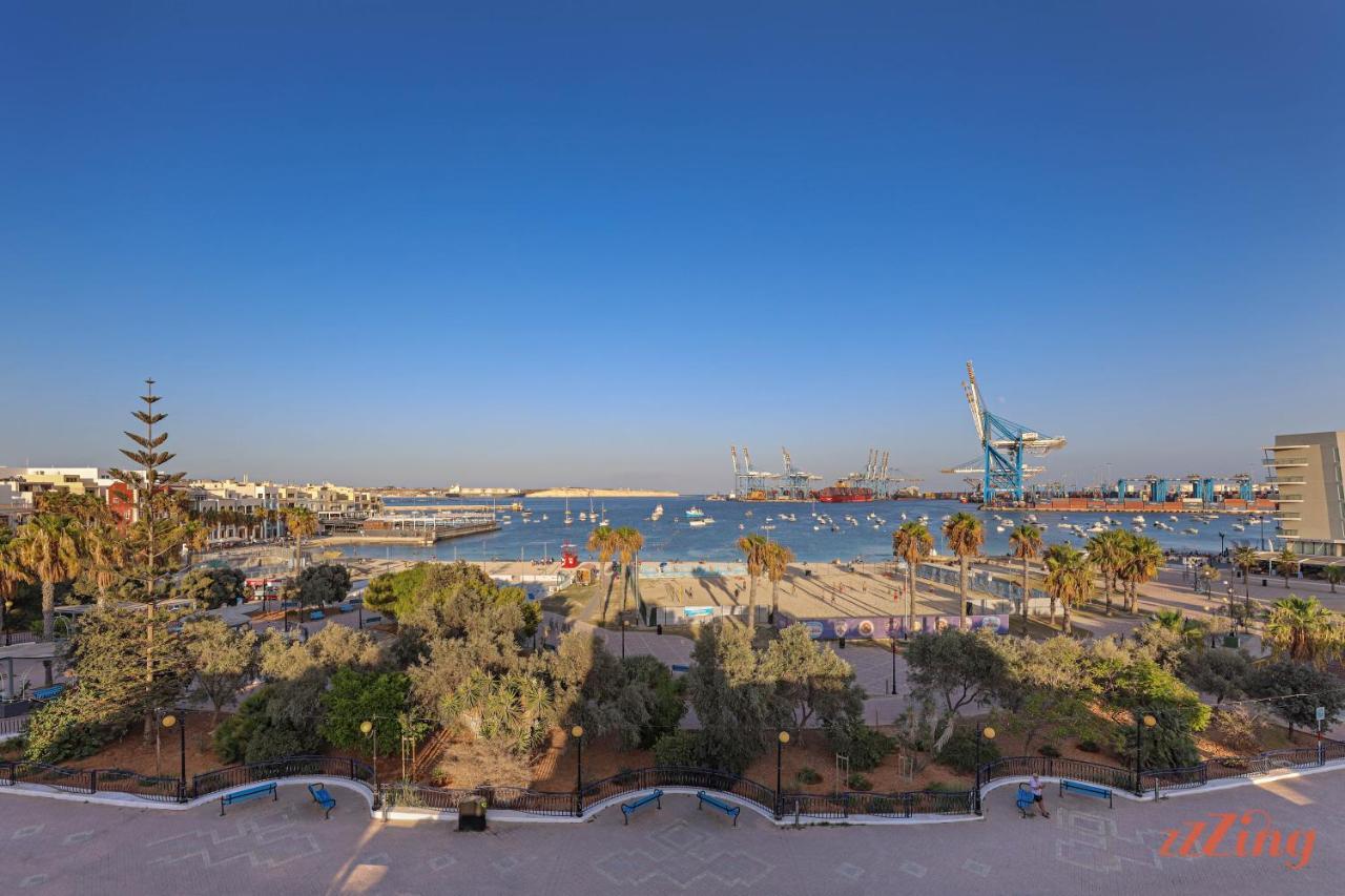Gem Beachfront Apt With Amazing Bay And Sea Views Birżebbuġa エクステリア 写真