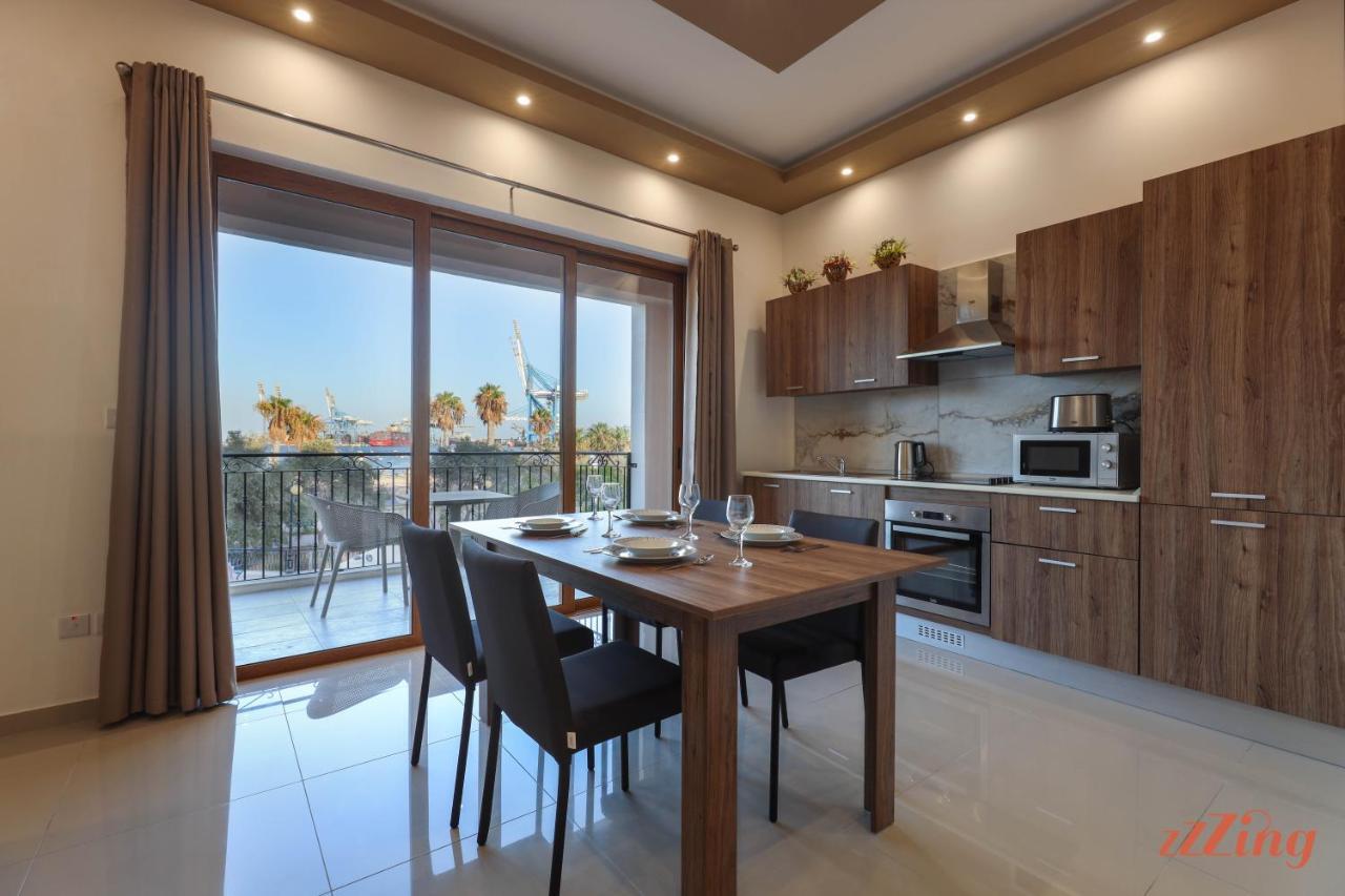 Gem Beachfront Apt With Amazing Bay And Sea Views Birżebbuġa エクステリア 写真